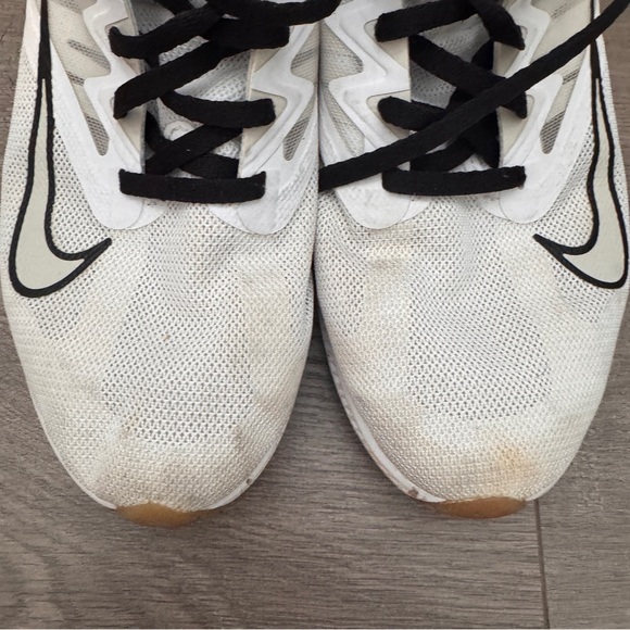 Nike Women’s Running Leopard Print Sneaker Size 9 - Picture 4 of 6